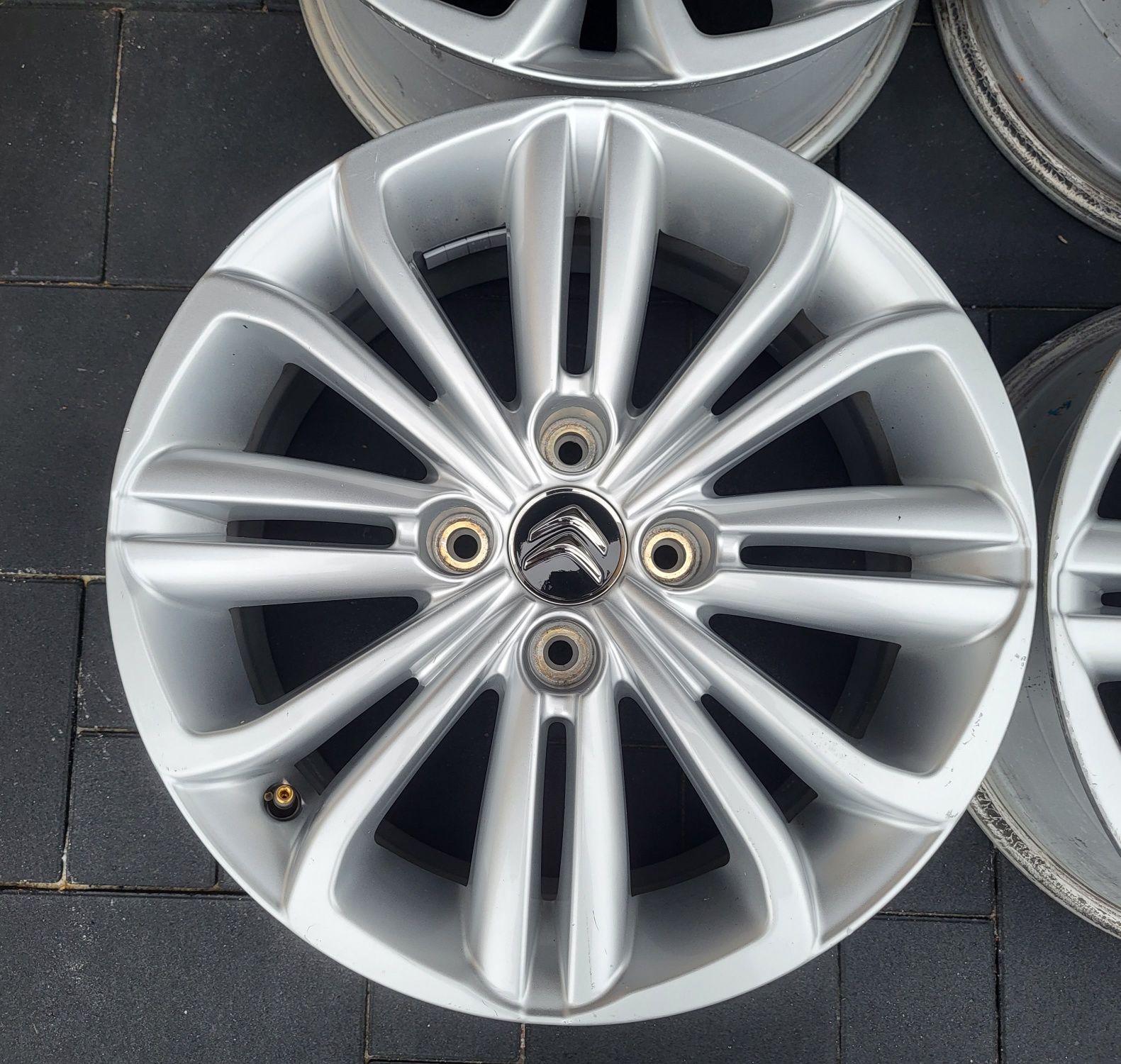 Felgi CITROEN OE C4 C5 16'' 7Jx16 4x108 ET27 TPMS CZUJNIKI