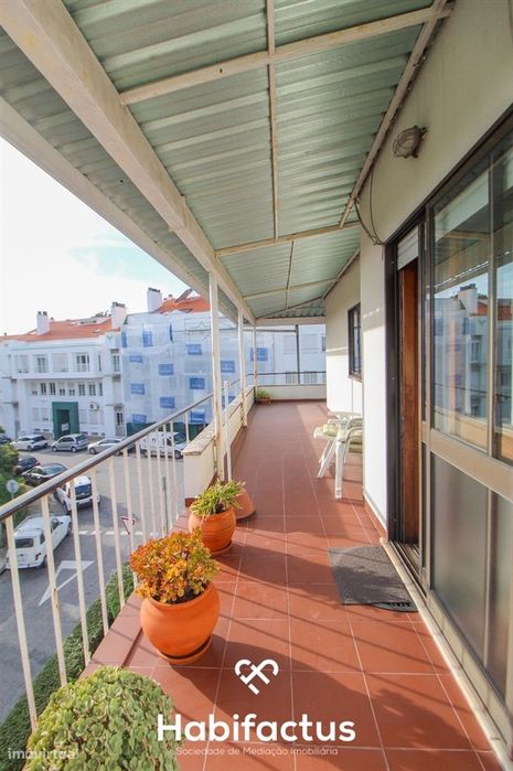 Apartamento T3 com terraço no centro de Viseu