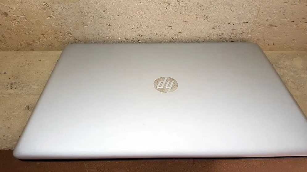 Продам отличный ноутбук HP (Intel Core i7, 16Gb RAM, 1Tb HDD)