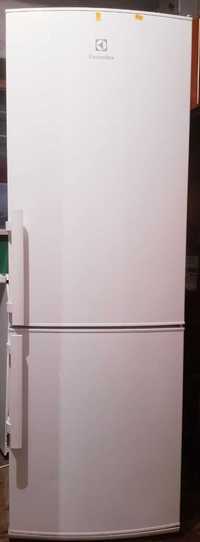 Холодильник Electrolux 175 см. В гарному стані
