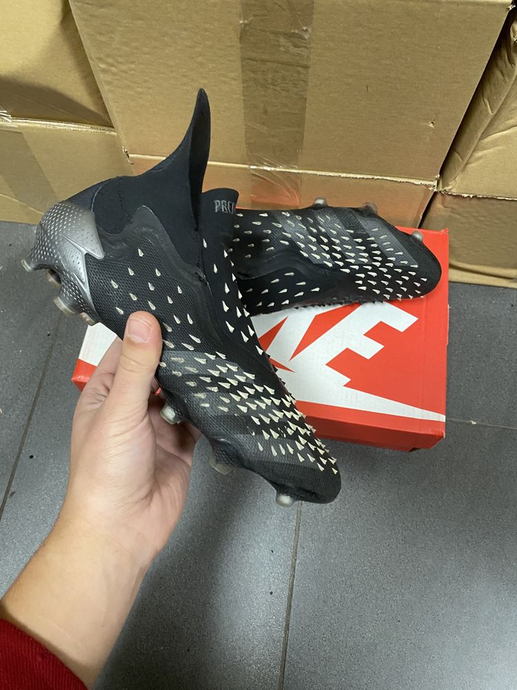 Profesjonalne korki buty do piłki nożnej piłkarskie adidas