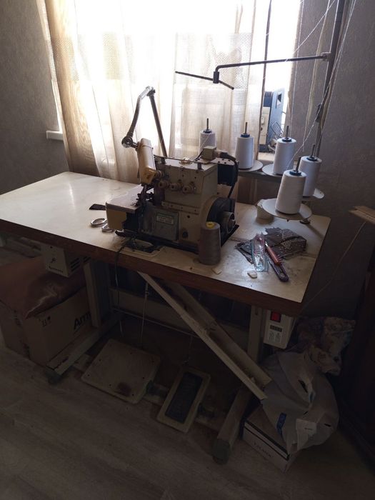 Продам оверлок на 5 ниток