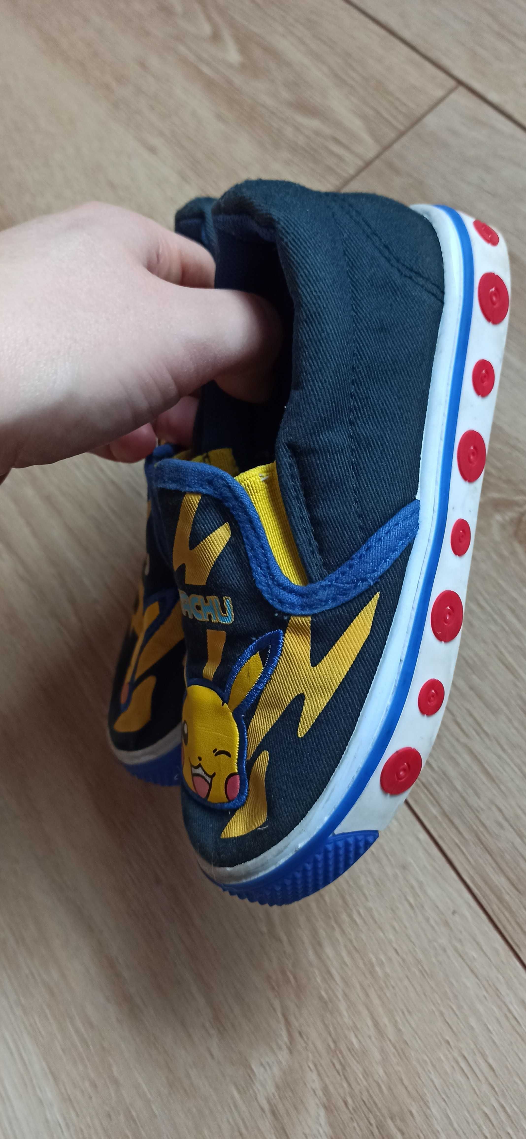 Buty,kapcie Pikachu 16 cm długość Pokemon,z bajki,do przedszkola