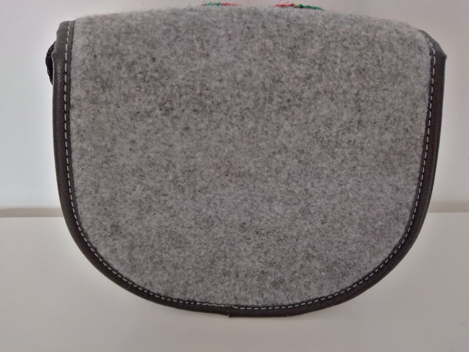 Torebka  szara z filcu