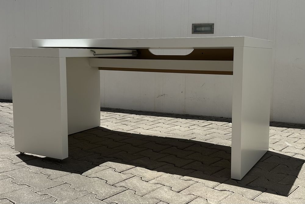 Secretaria branca escritorio