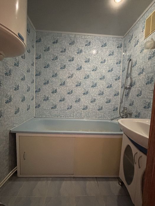 2 к кв Митниця ( Припортова)