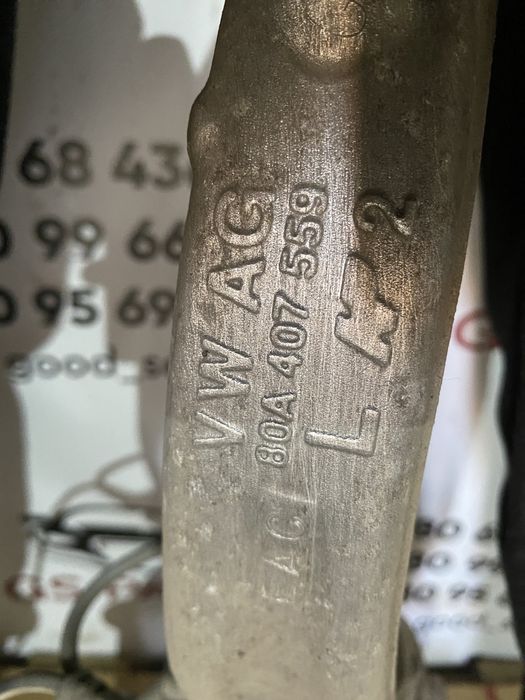 Цапфа Ричаг Піввісь Audi Q5 80А