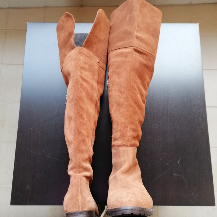 Bota de Cano Alto Pele Camurça Camel 37