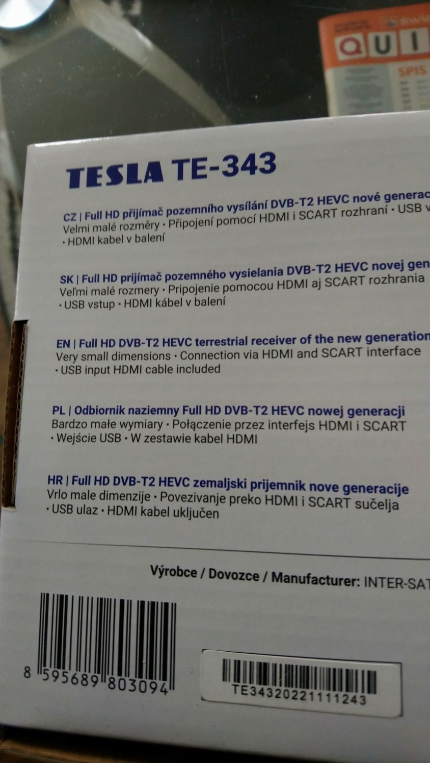 Dekoder DVB-T2 HEVC firmy Tesla TE - 343 + kabel HDMI.