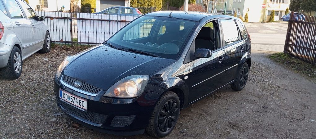 Ford fiesta 1.4 benzyna import