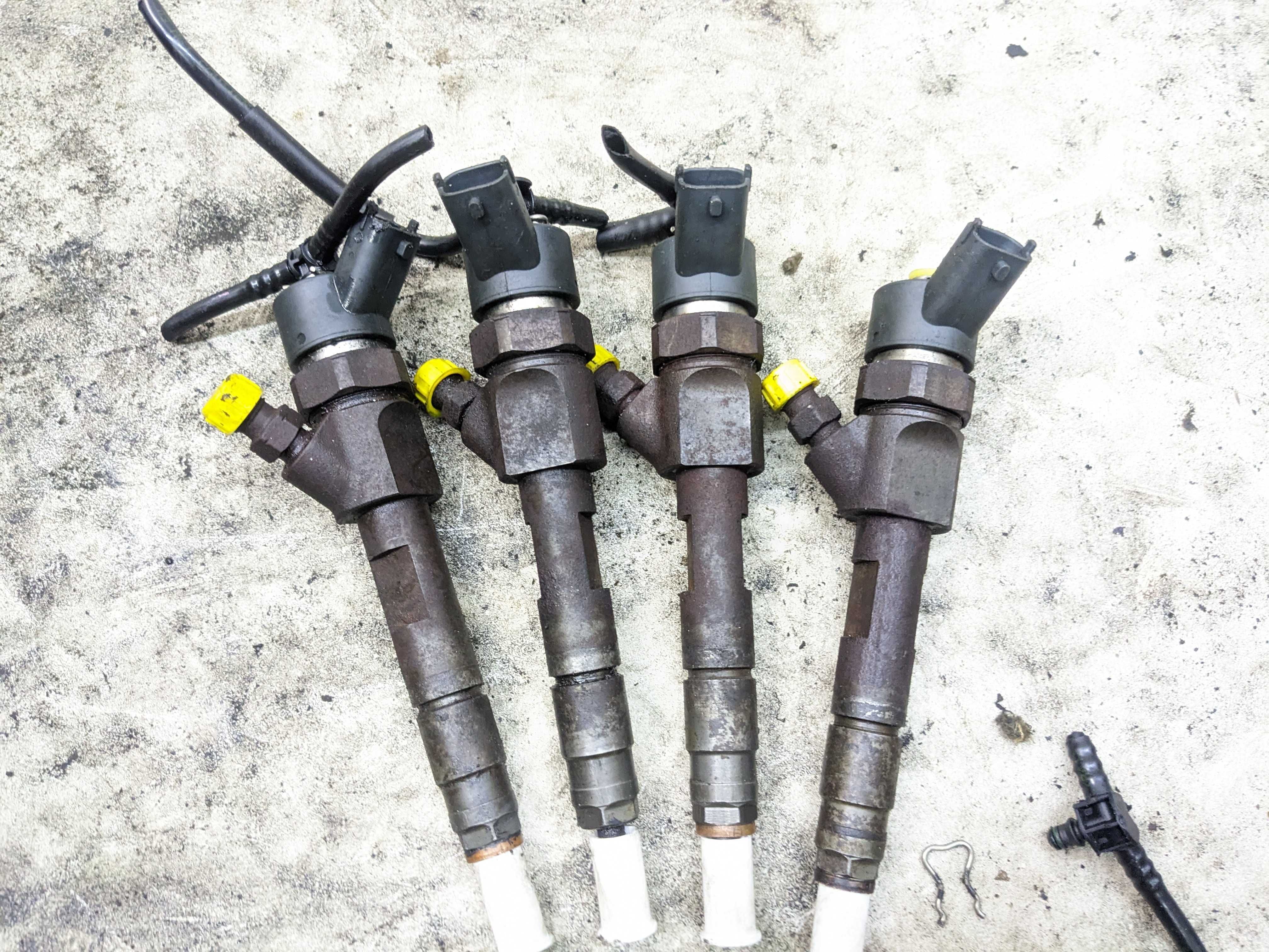 Renault 1.9 DCI Wtrysk Wtryskiwacz Wtryski Komplet