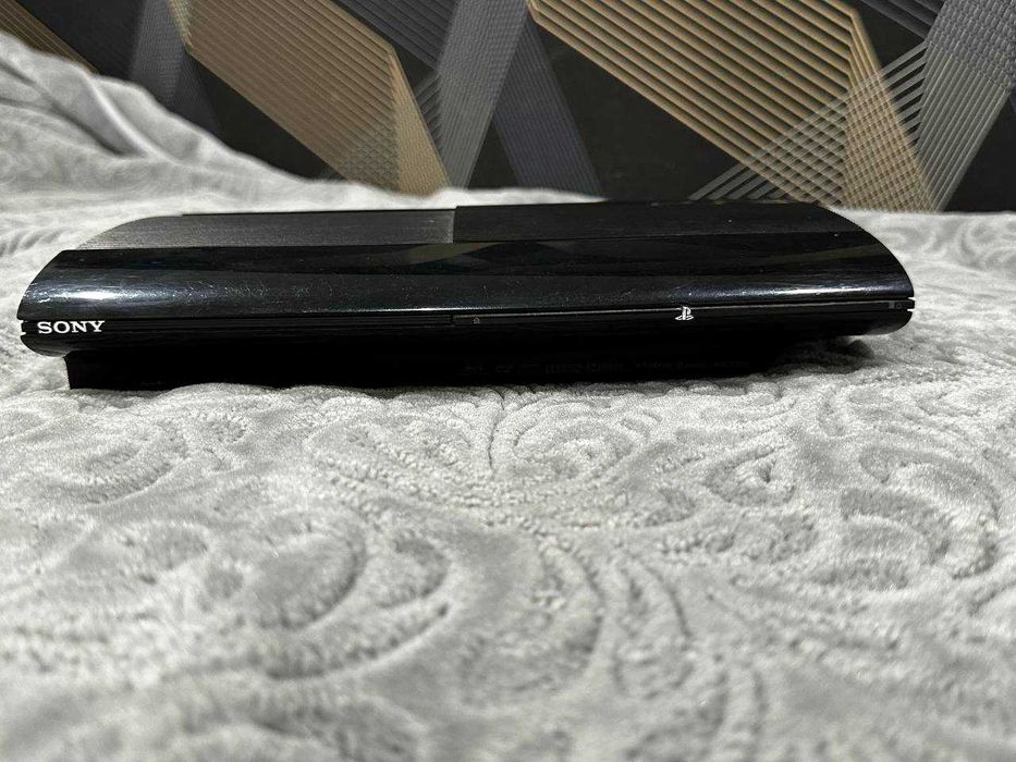 PlayStation 3 Super Slim 12GB + PS Move комплект (повний набір)