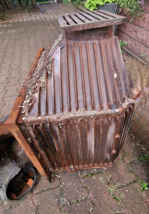 Żeliwny wkład do kominka bez szyby