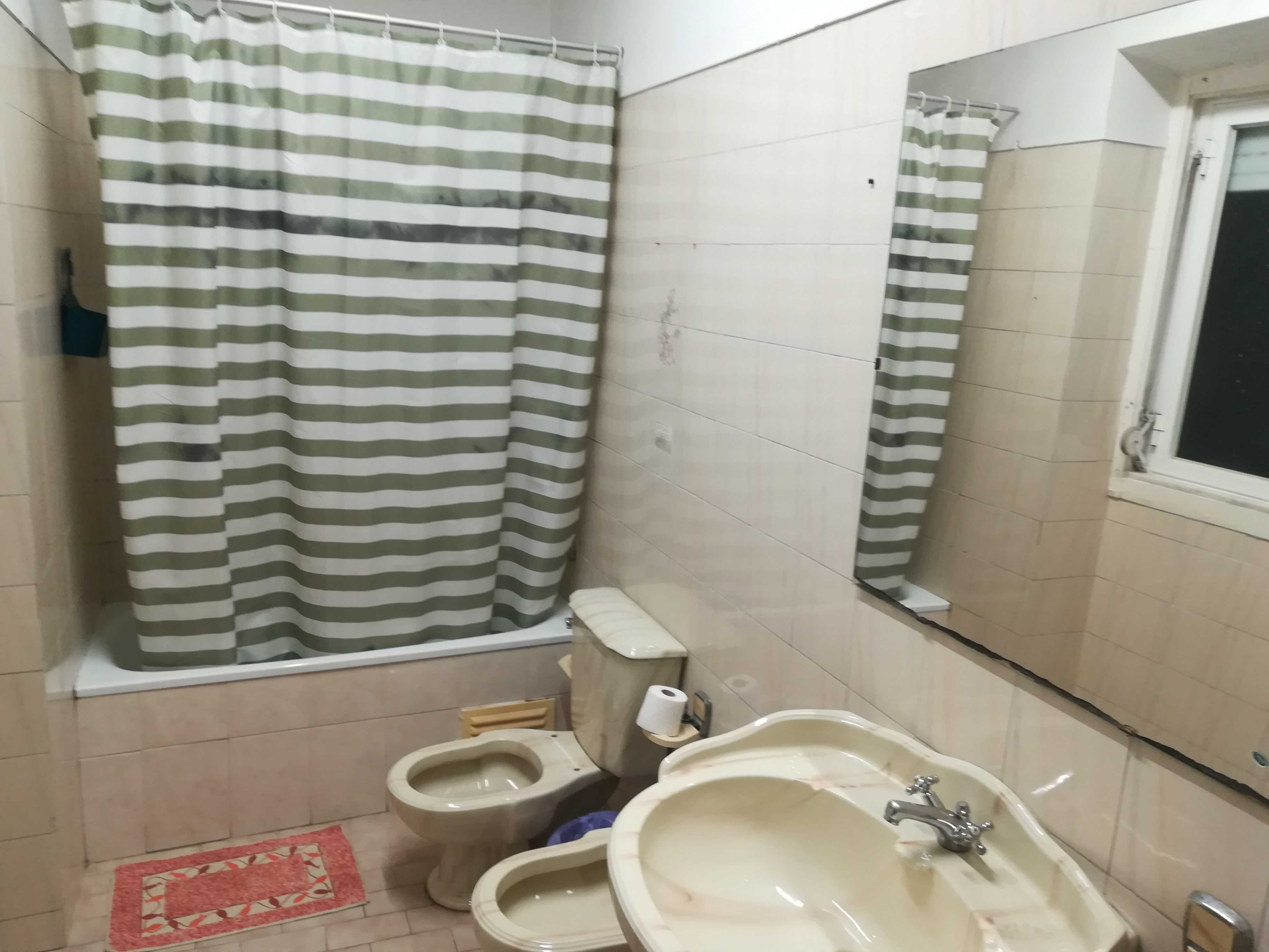Quarto Casal Metrô Alameda - Areeiro