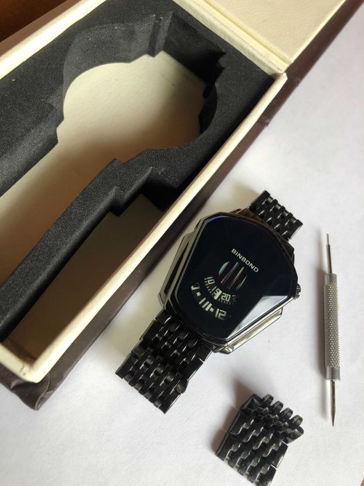 Годинник  BINBOND