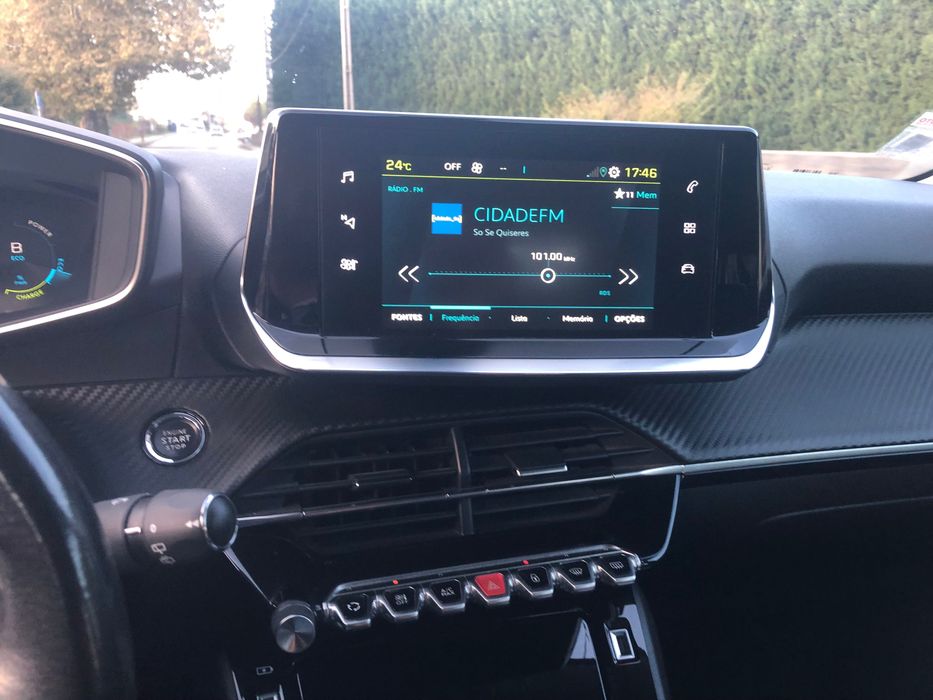 Peugeot e-208 Allure 50kwh iva dedutivel