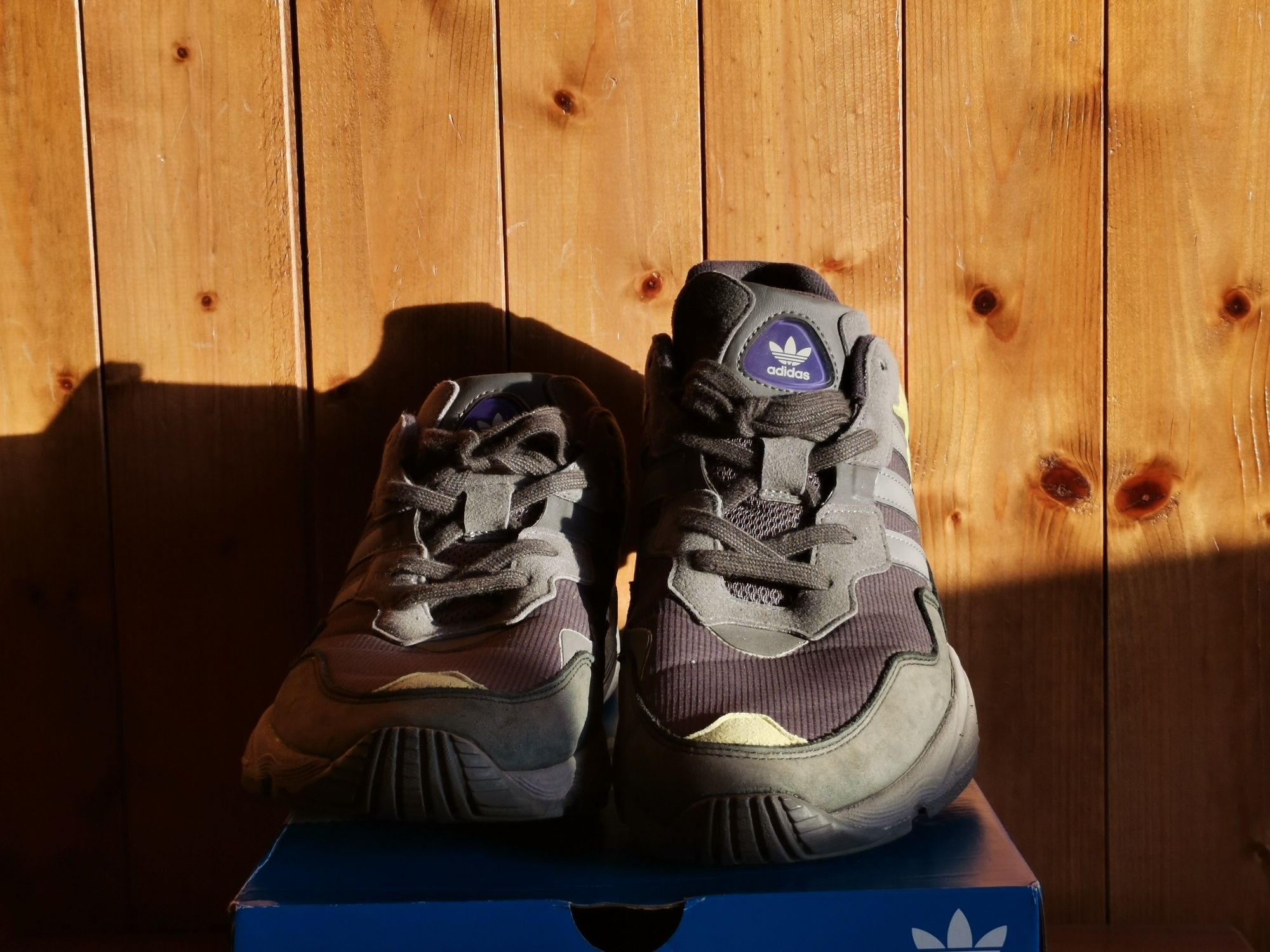 Vendo Adidas Yung-96