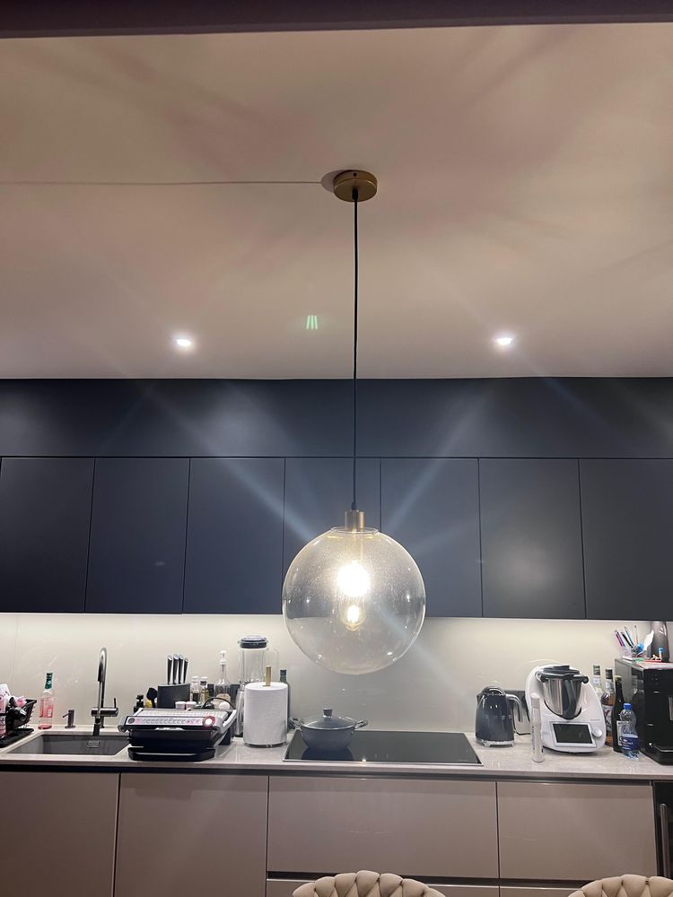 Lampa wiszaca szklana