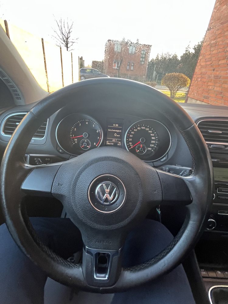 Volkswagen  Golf 6