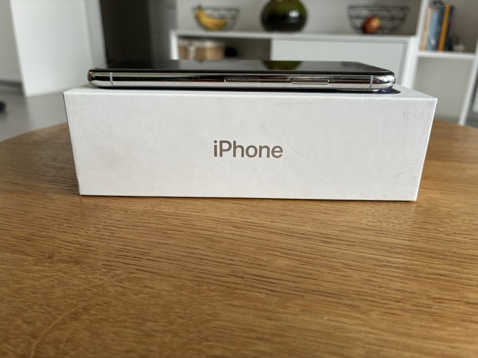 iPhone x 64GB Silver