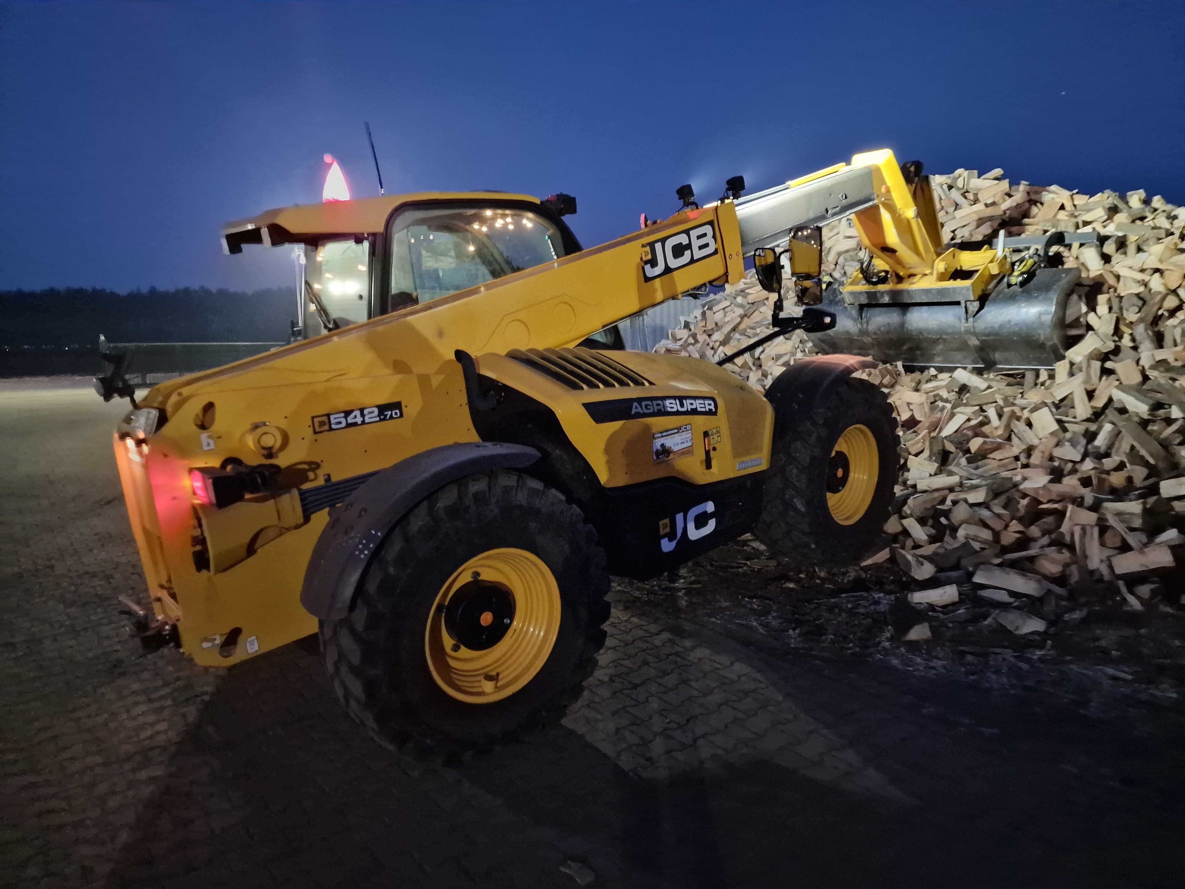 Usługi ładowarką teleskopowa JCB 542-70 rozladunek prace ziemne firmy