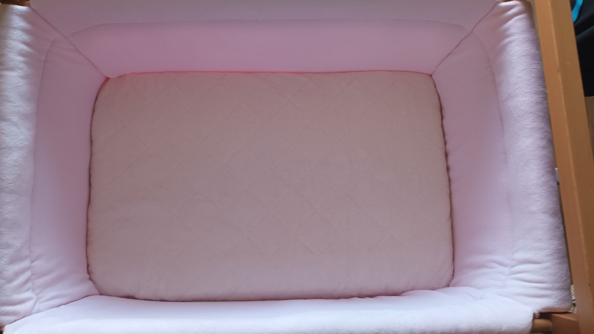 Berço 82×54 cm, da pré-natal com colchão e capa amovível