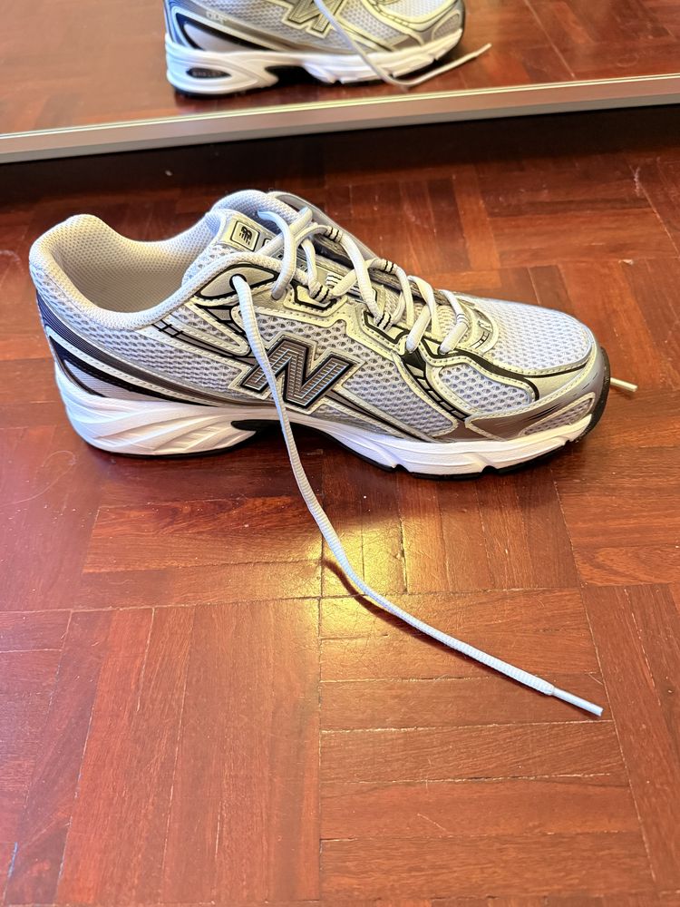 New Balance 740 cinza e branco — quase novos, com etiqueta