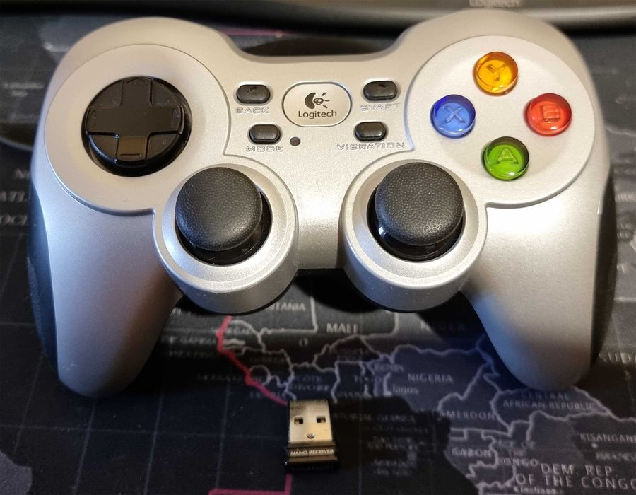 Logitech F710 PC Black/Silver Бездротовий геймпад