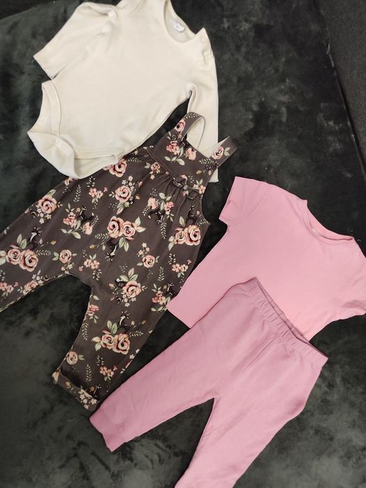 Одяг для дівчинки 12-18 місяців