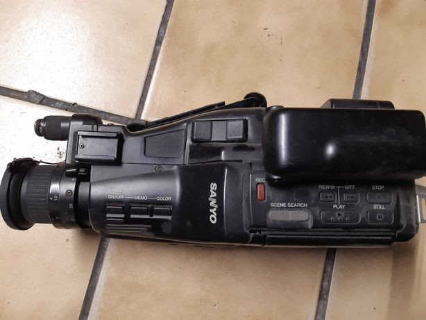 VM-D6P kamera Sanyo 8mm uszkodzona.