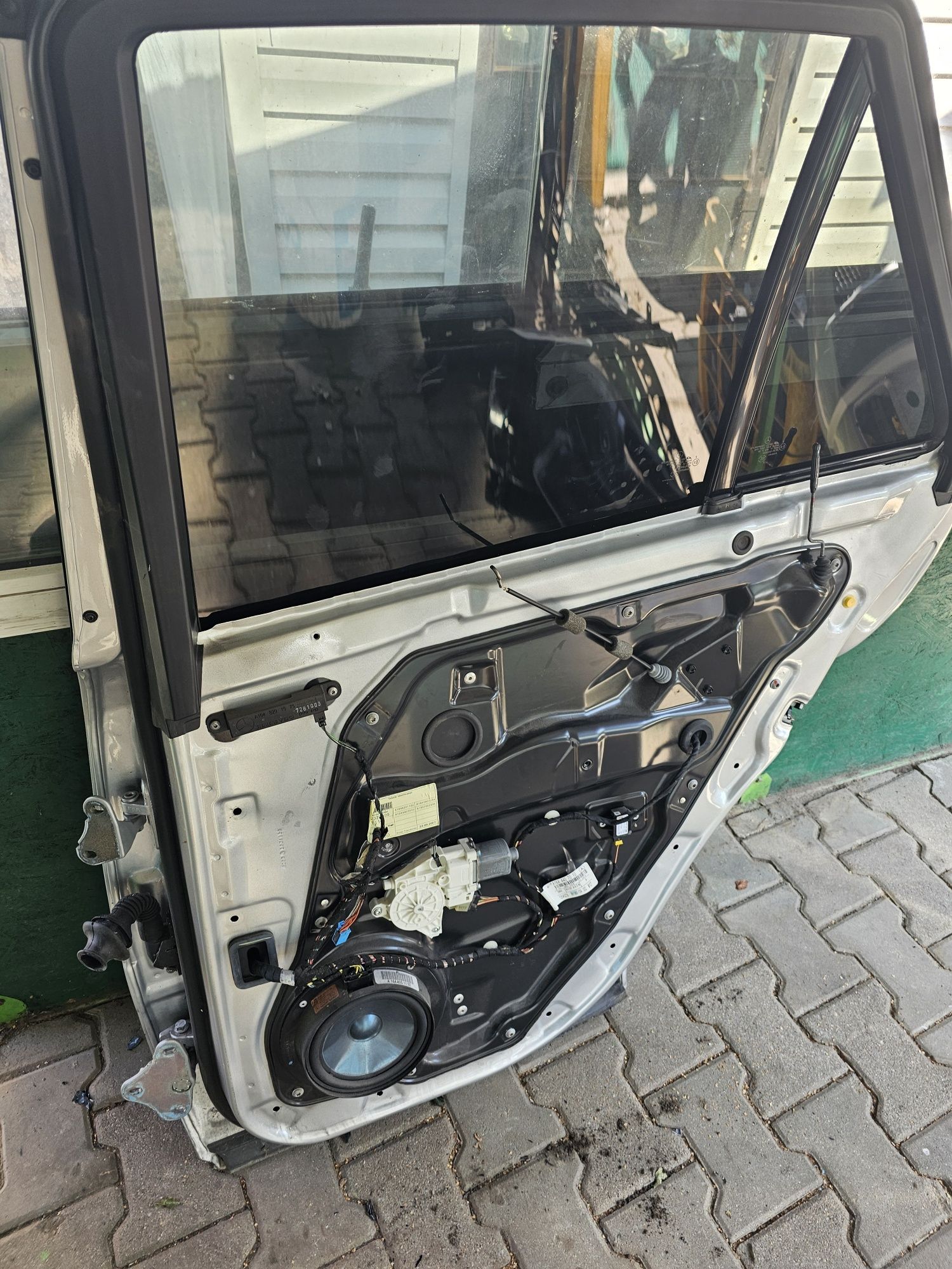 Mercedes ml w164 drzwi tył