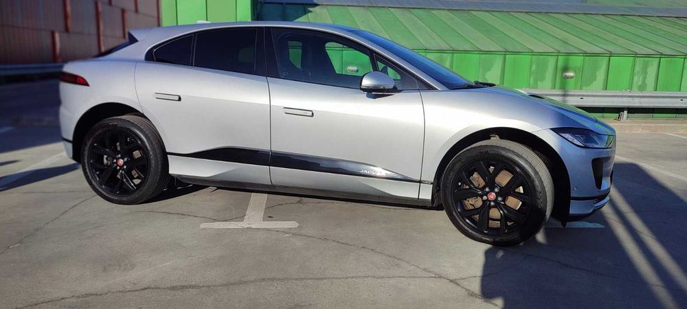 JAGUAR I-Pace  HSE 400EV  12/2018 года ТОП   панорама+ HUD+360кам