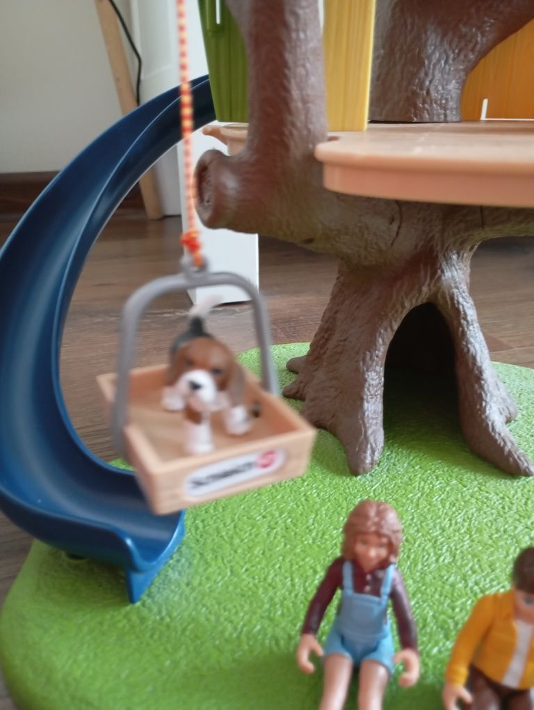 Domek na drzewie Schleich
