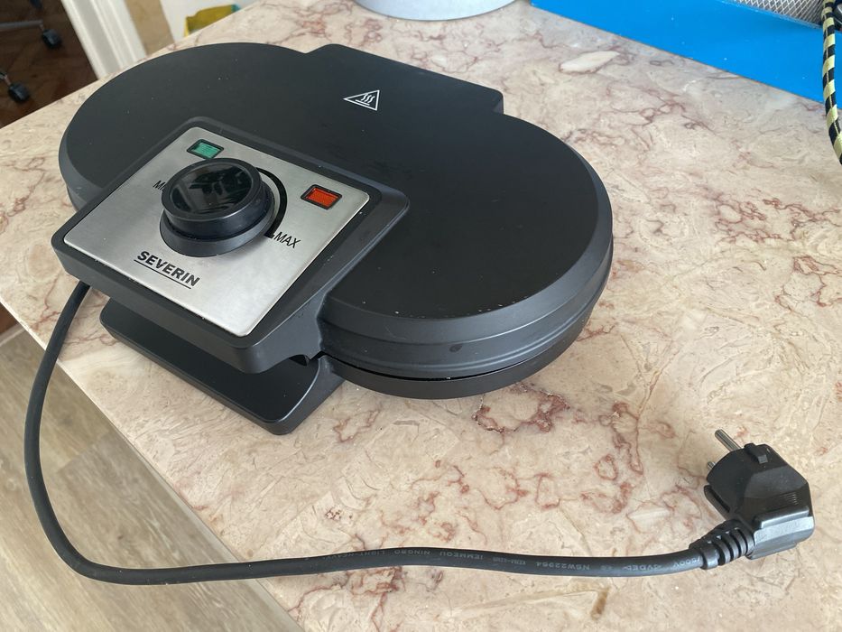 Severin WA 2106 Máquina de Waffles Dupla 1200W Preta