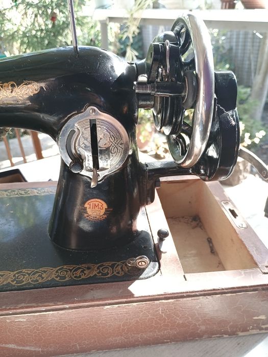 Швейная машина бу