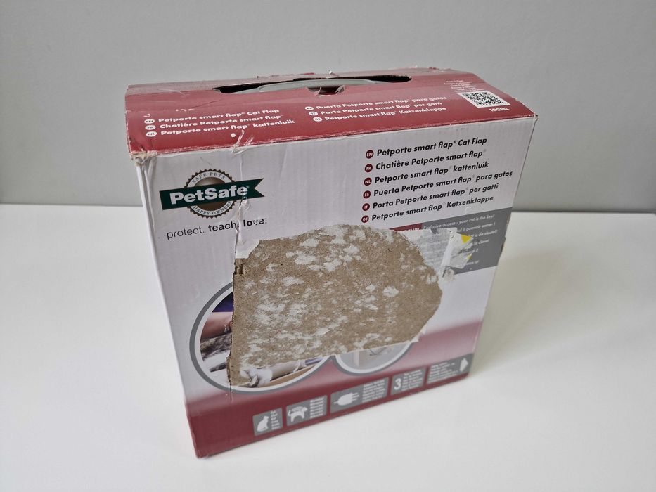 Drzwiczki wahadłowe PetSafe 23 x 23 cm biały dla kota