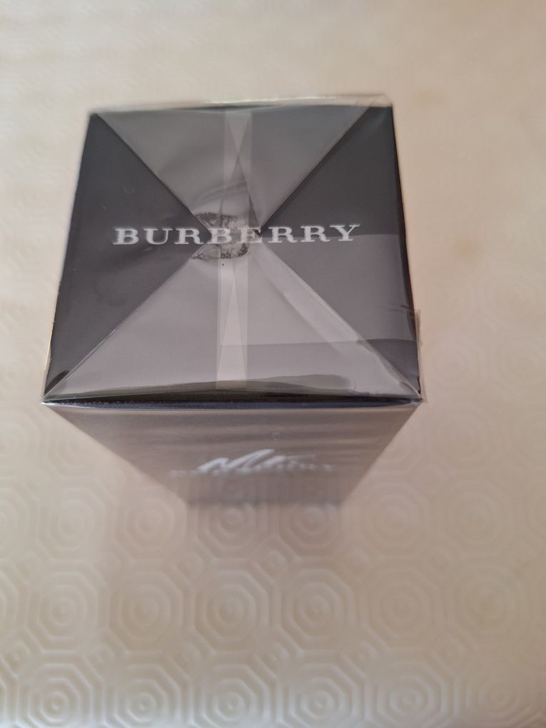 Perfume Mr. Burberry 50ml. NOVO.