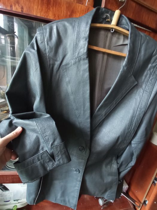 пиджак кожаный серый
