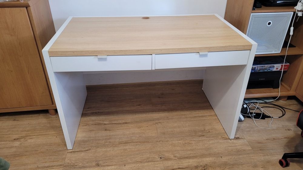 Biurko z 2 szufladami, solidne