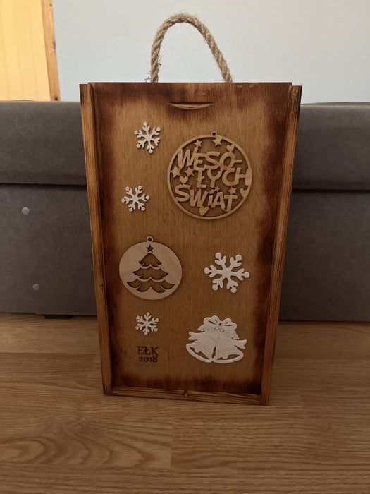 Prezentowe drewniane pudełko
