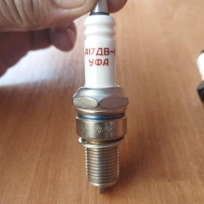 Свечи зажигания А17ДВ-1,