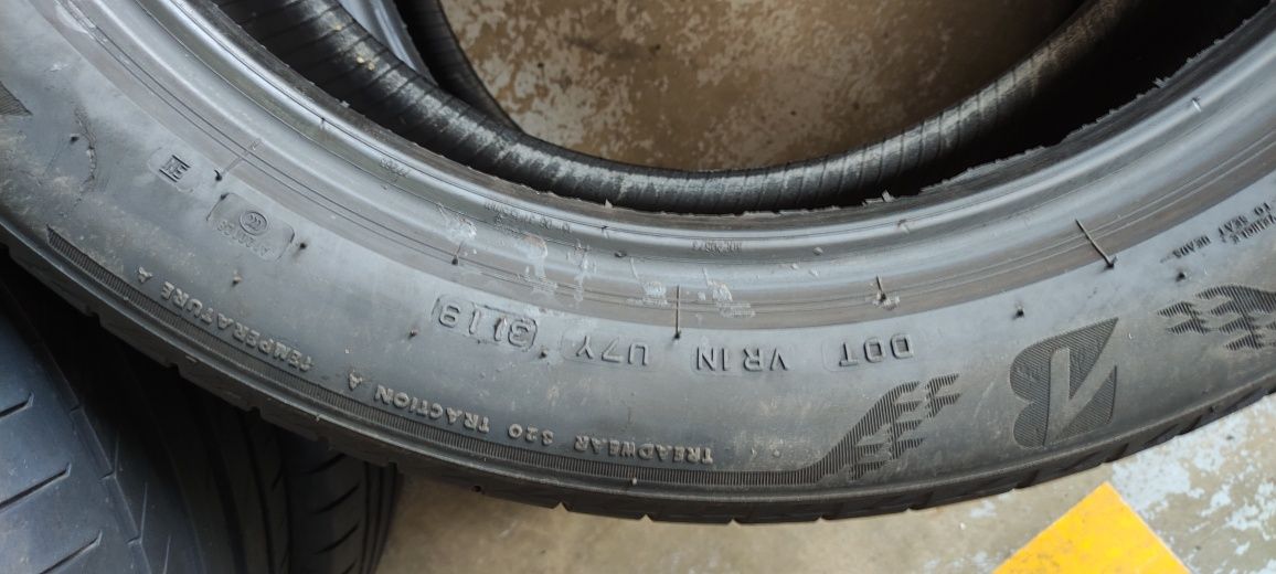 Pneus 225/50/18 Bridgestone semi novos