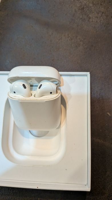 Продається Apple AirPods 1-2 покоління