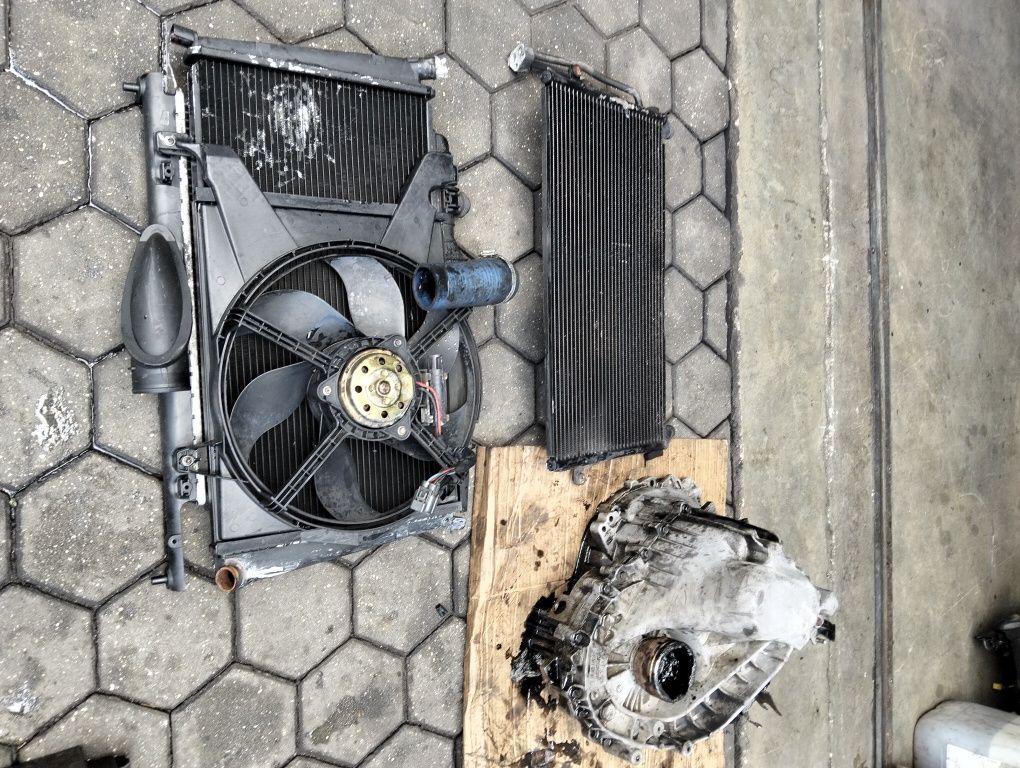 Vendo peças usadas Volvo v40 diesel