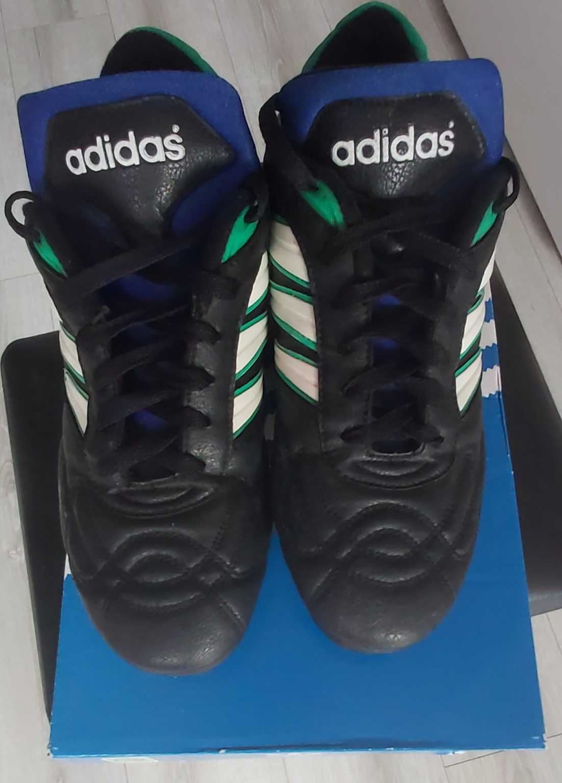Buty piłkarskie adidas unisex