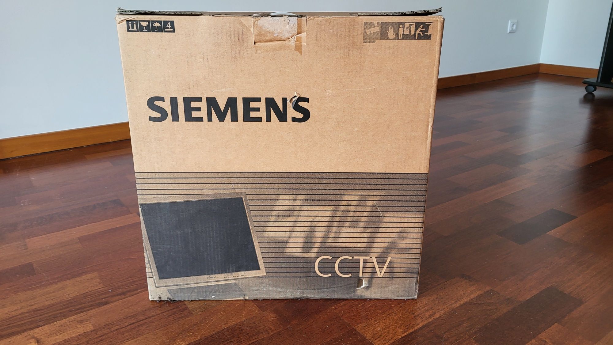 Monitor de 19" da Siemens CCTV