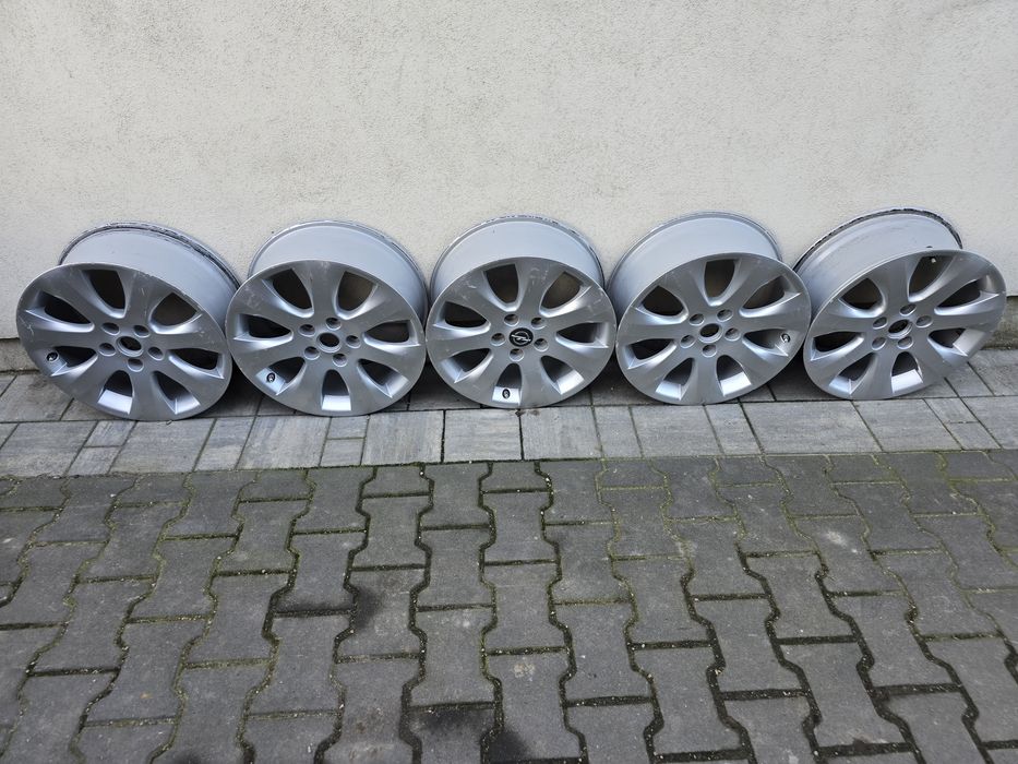 Felgi Aluminiowe Opel 17 ET44 Astra Zafira OP041 5x115