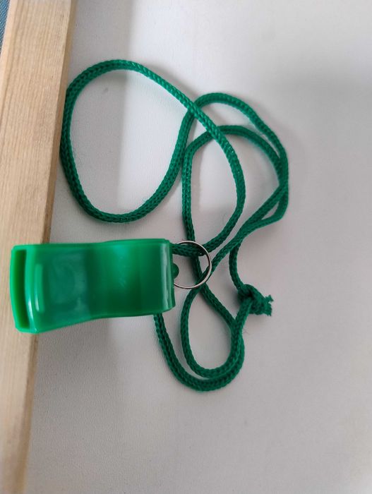 SUPER CENA Gwizdek uniwersalny Zabawka Zabawkowy breloczek