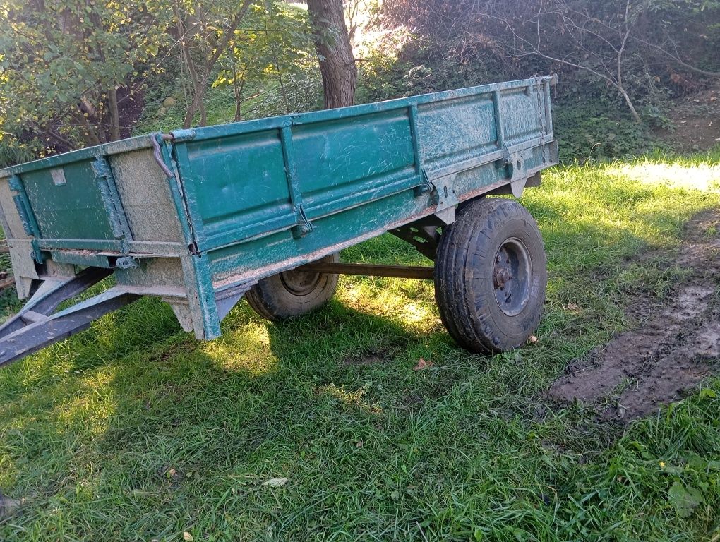 Причеп тракторний