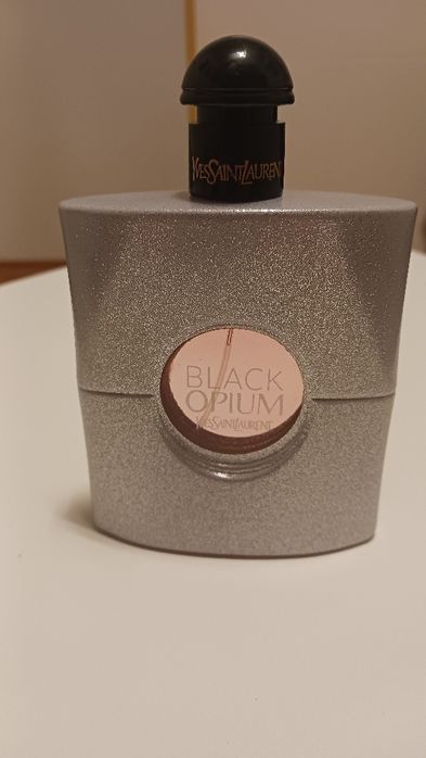 Perfumy damskie Yves Saint Laurent Black Opium 90ml.